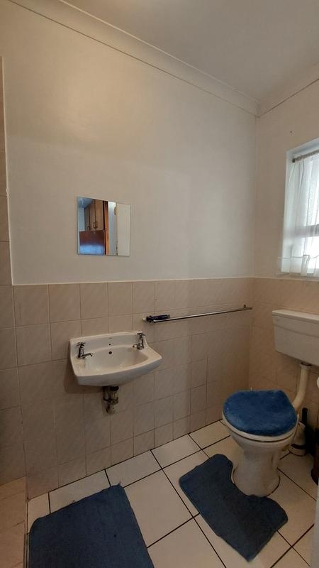 6 Bedroom Property for Sale in Door De Kraal Western Cape